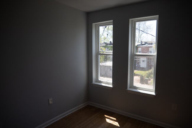 Building Photo - 2857 W Garrison Ave