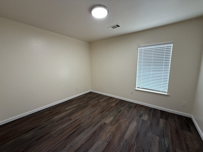 Building Photo - 10514 Encino Pass Trail