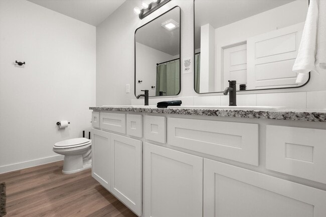 Building Photo - Four Beds, All Appliances, All Smiles!