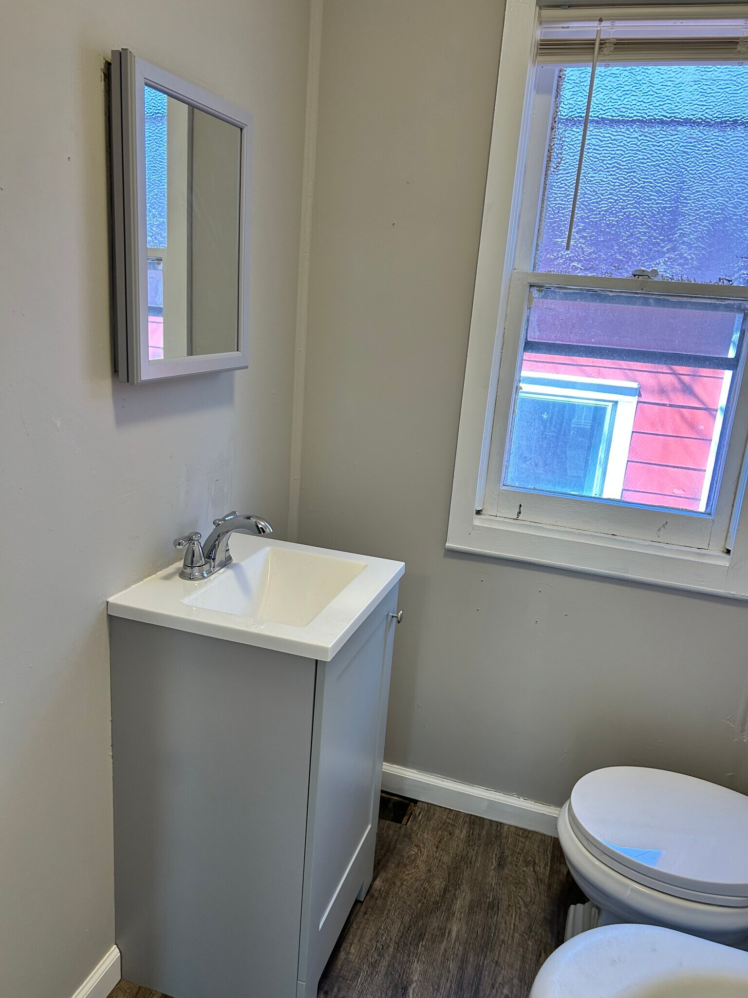 Building Photo - 16 Goebel Place