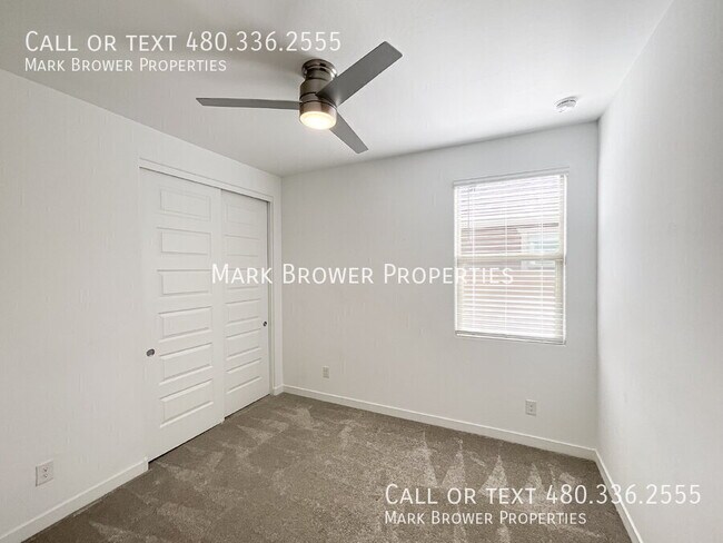 Building Photo - 4119 E Sagebrush St