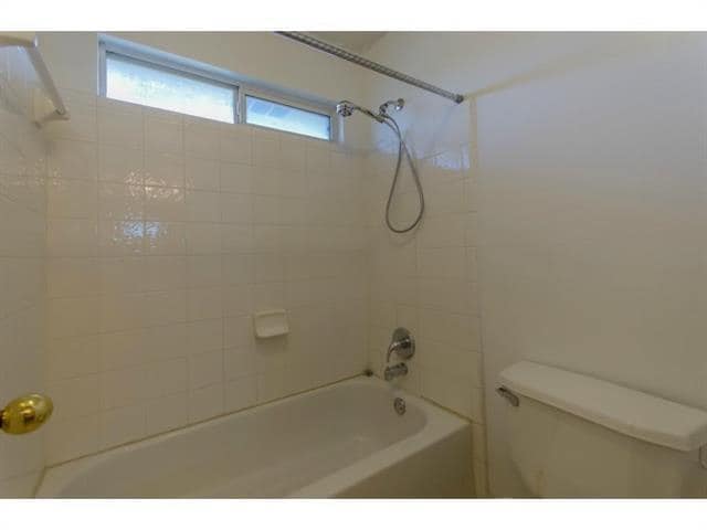 Building Photo - 1532 Tanglewood Dr