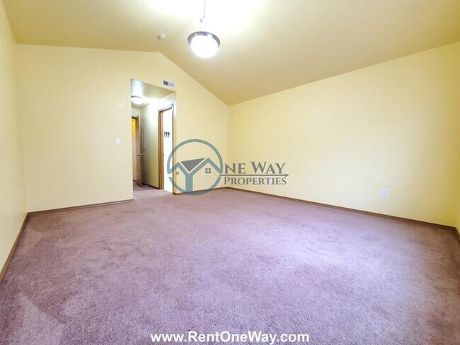 Building Photo - 103 165th St S