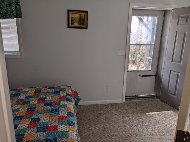 Building Photo - 361 Chestnut Knob Trl