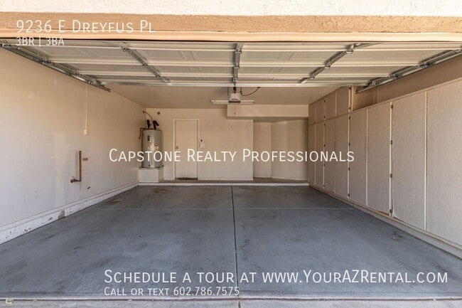 Building Photo - 9236 E Dreyfus Pl