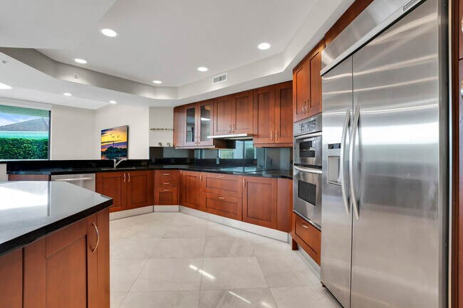 Building Photo - 3610 Gardens Pkwy