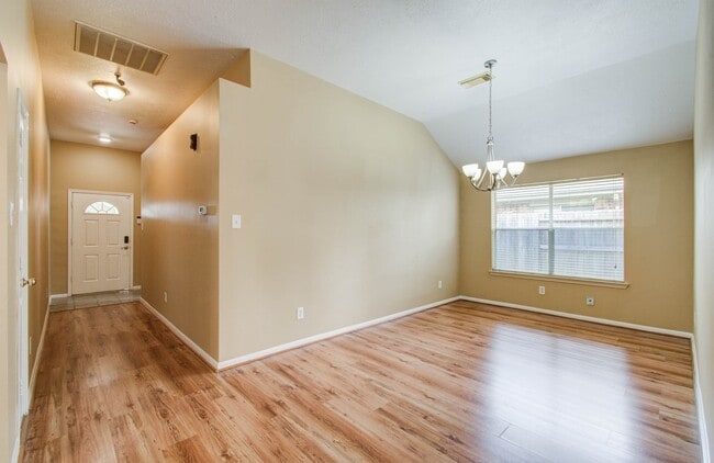 Building Photo - 5010 Brower Crest Dr