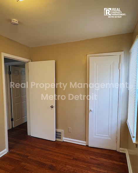 Building Photo - 21242 Beechwood Ave