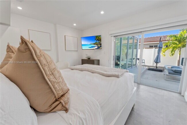 Building Photo - 7525 Buccaneer Ave