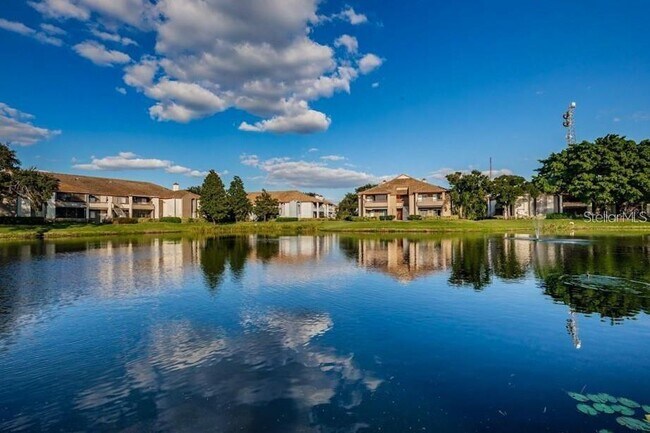 Building Photo - 10263 Gandy Blvd N