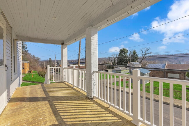 Building Photo - 81 Beaver St