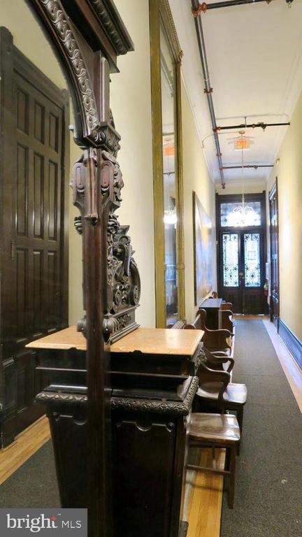 Building Photo - 2029 Walnut St