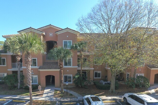 Building Photo - 520 Florida Club Blvd