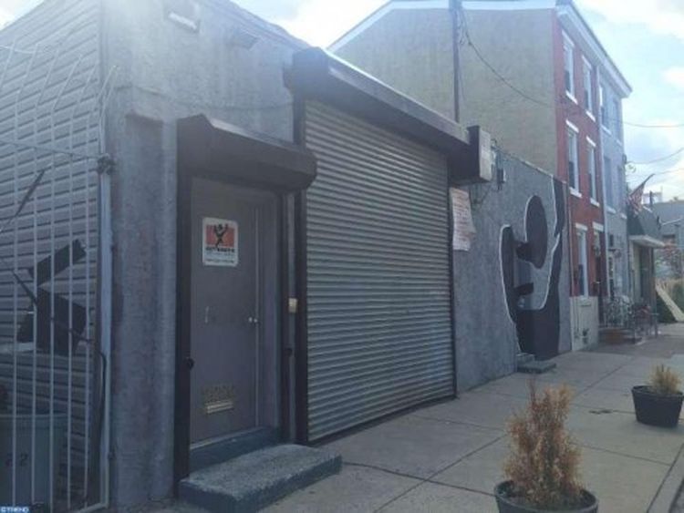 Building Photo - 2220 E Fletcher St