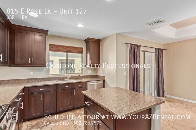 Building Photo - 815 E Rose Ln