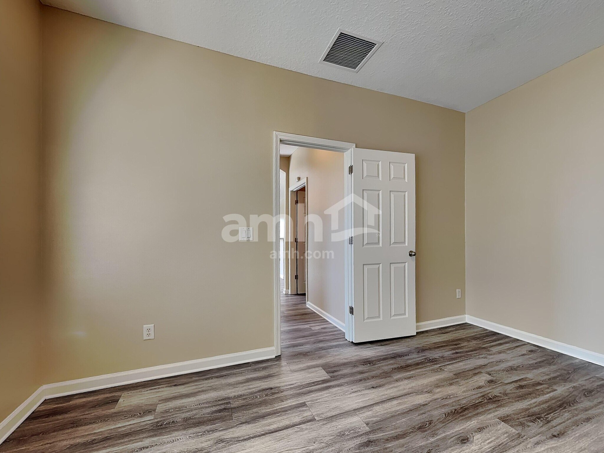 Building Photo - 11417 Johnson Creek Cir