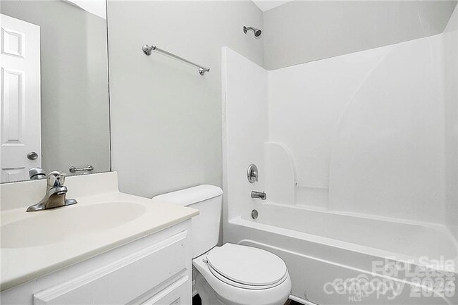 Building Photo - 635 Wilderness Trail Dr