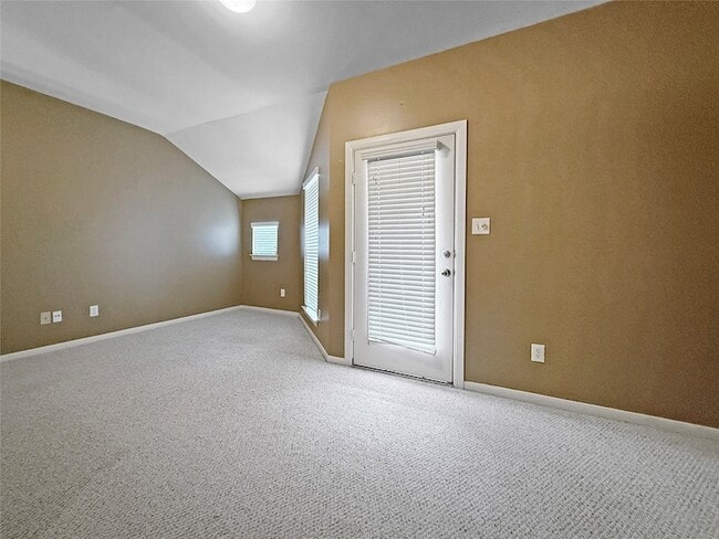 Building Photo - 1263 W 17th St