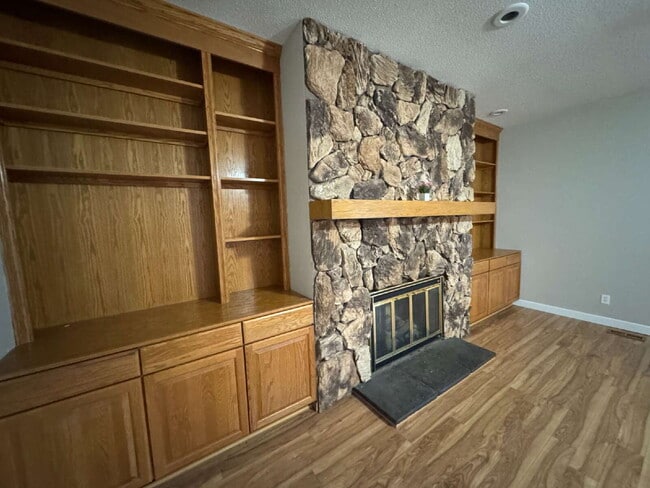 Building Photo - “Spread Out!” — 3 Bed Home with Sun Room + Multiple Living Spaces