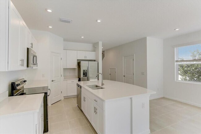 Building Photo - 8449 Lunar Skye St