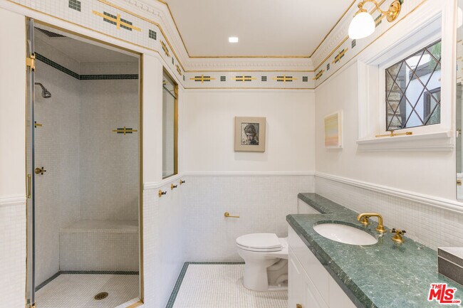 Building Photo - 4880 Queen Florence Ln