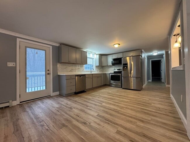 Building Photo - 240 Leda Ave