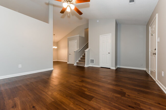 Building Photo - 338 Brookside Dr
