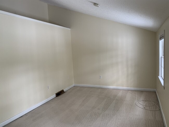 Building Photo - 114 Cannongate III Rd