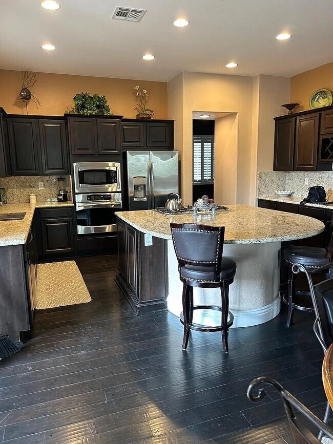 Building Photo - NO MIN CREDIT SCORE REQUIRED, BK OKAY, PAS...
