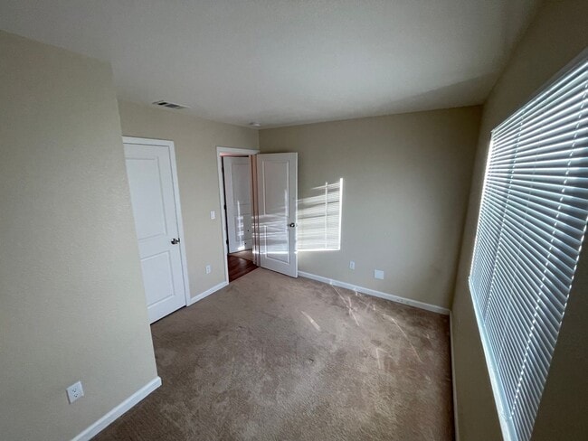 Building Photo - 2603 Carlton Ln