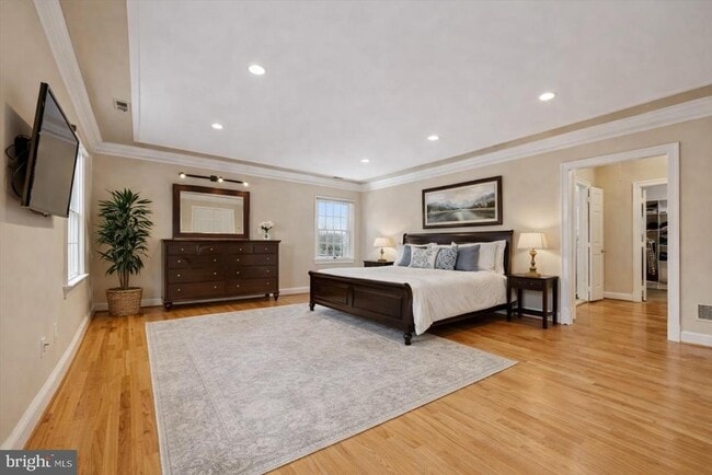 Building Photo - 9917 Kendale Rd