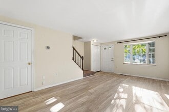 Building Photo - 129 Bickel Ct