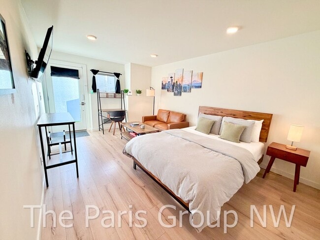 Building Photo - Gorgeous 2021 Fremont/Wallingford 3BR Overlooking Downtown, Mt Rainier & SLU, Garage w/EV Chgr, W...