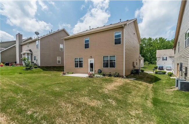 Building Photo - 3945 Pointe Vecchio Cir