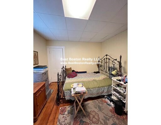 Building Photo - 2 Gilson Ter