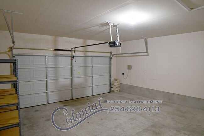 Building Photo - AVAILABLE SOON!