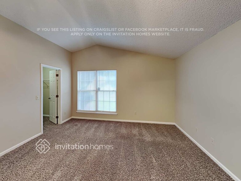 Building Photo - 9713 Peabody Dr N