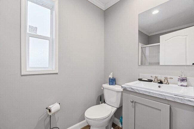 Building Photo - 2446 Peartree Rd