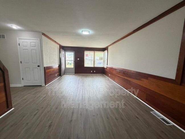 Building Photo - 10508 Druid Dr