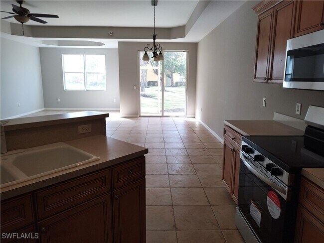 Building Photo - 16243 Via Solera Cir