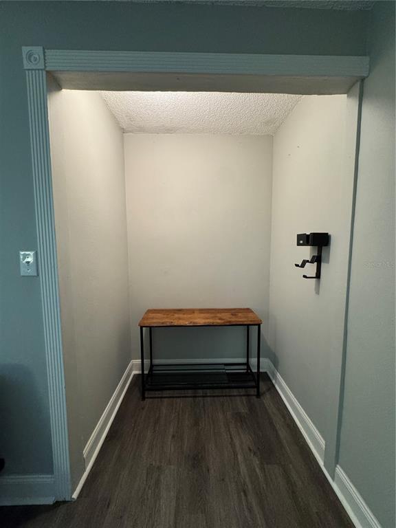 Building Photo - 109 Pine Ct