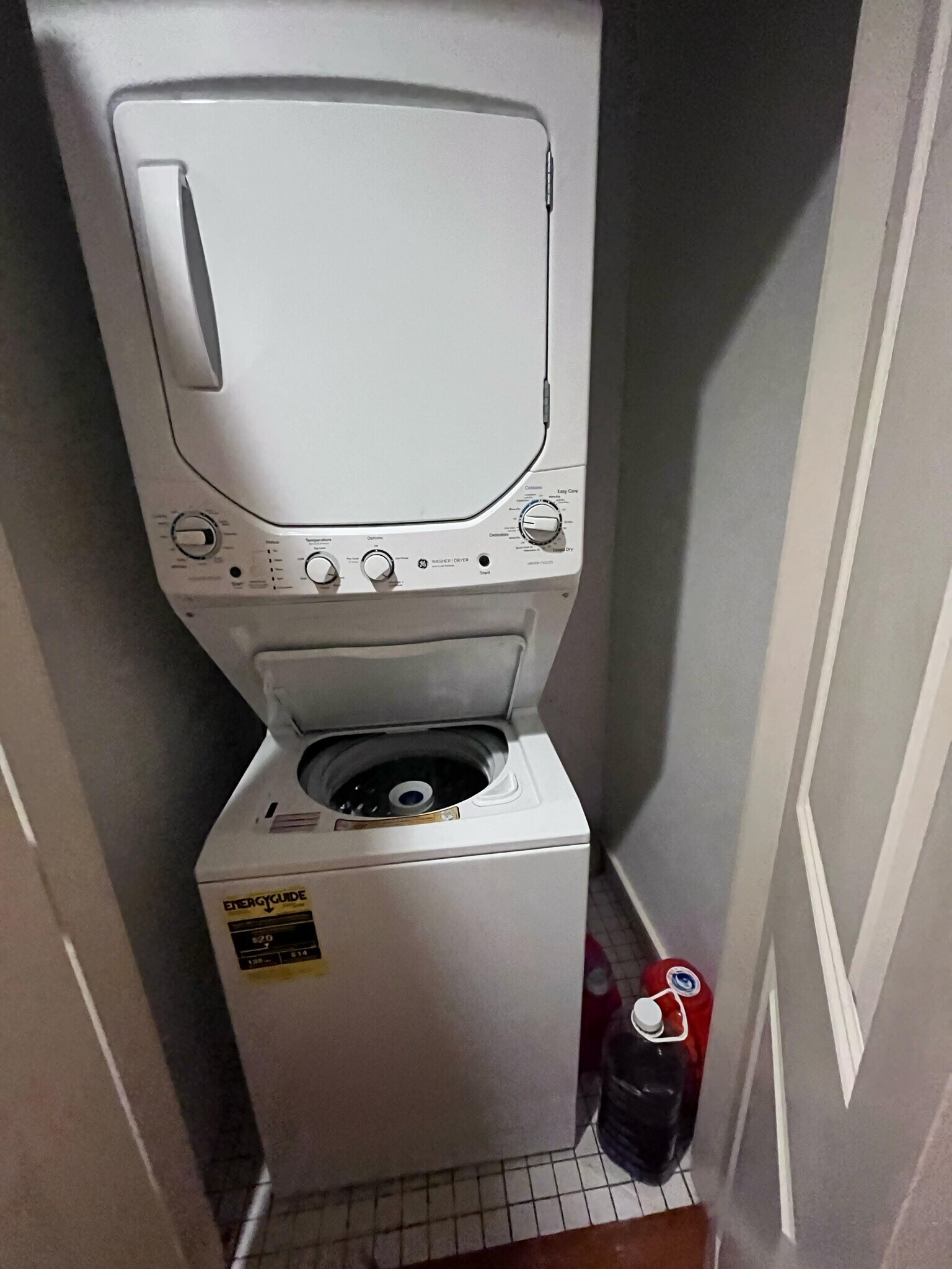 Building Photo - 151 Highland St