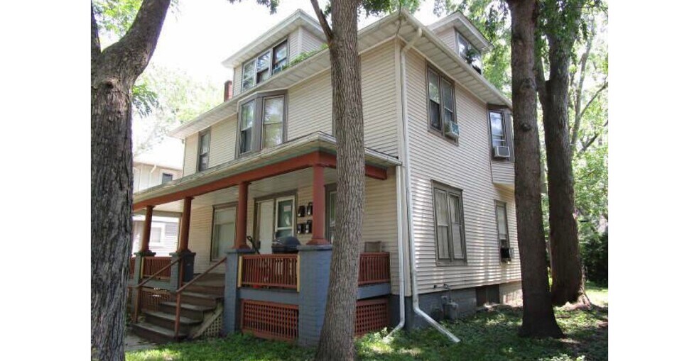 Building Photo - 705 W California Ave