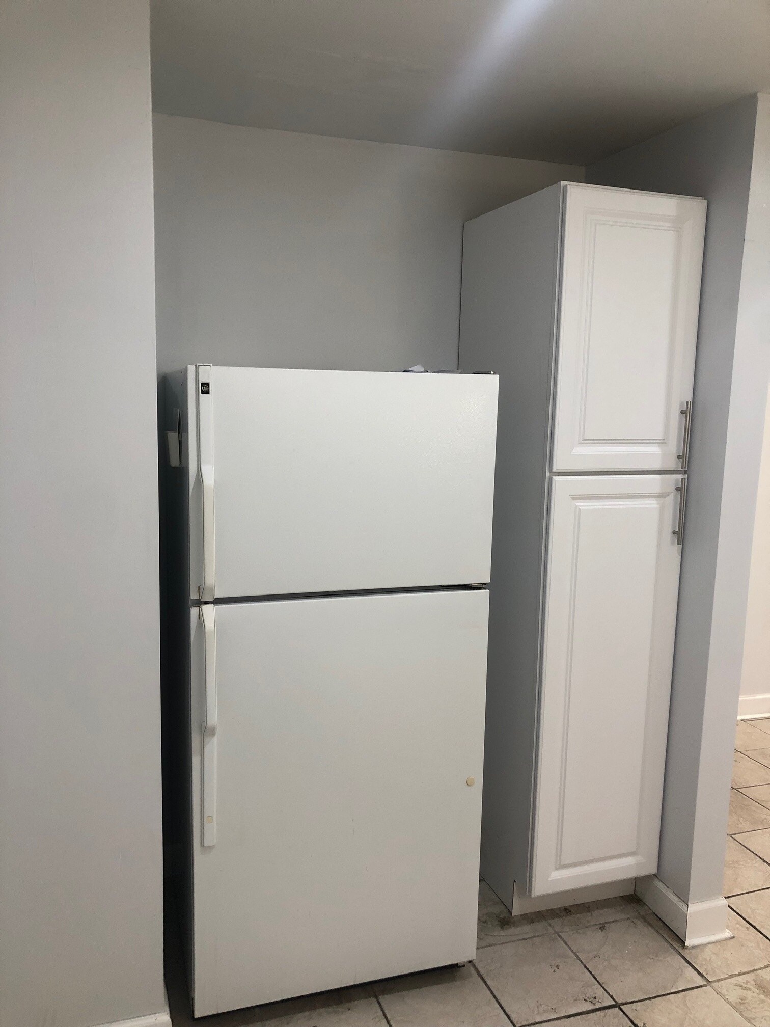 Building Photo - 4837 Grove St