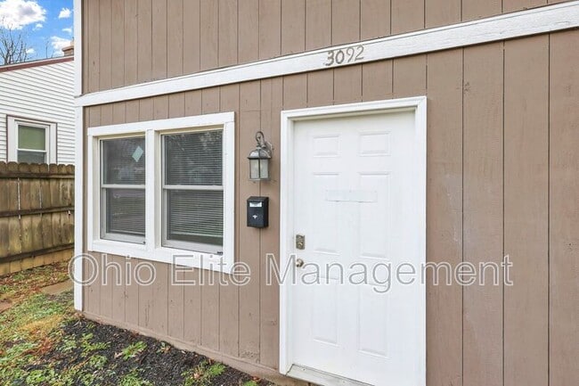 Building Photo - 3092 Grasmere Ave