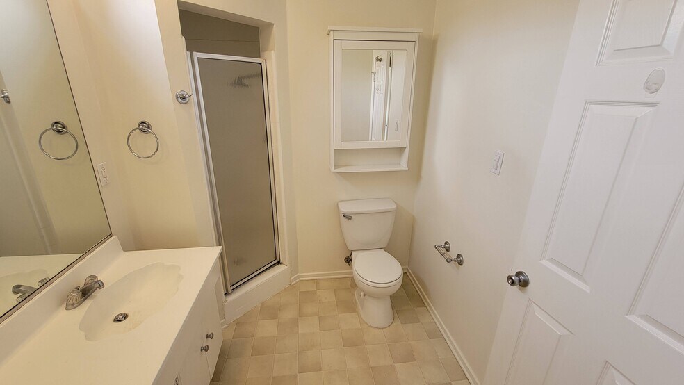 Building Photo - 6508 Belmar Ave