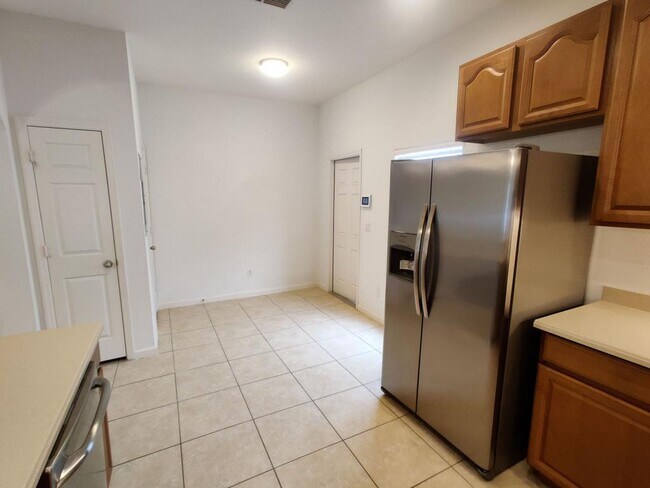 Building Photo - 11855 Deer Path Way