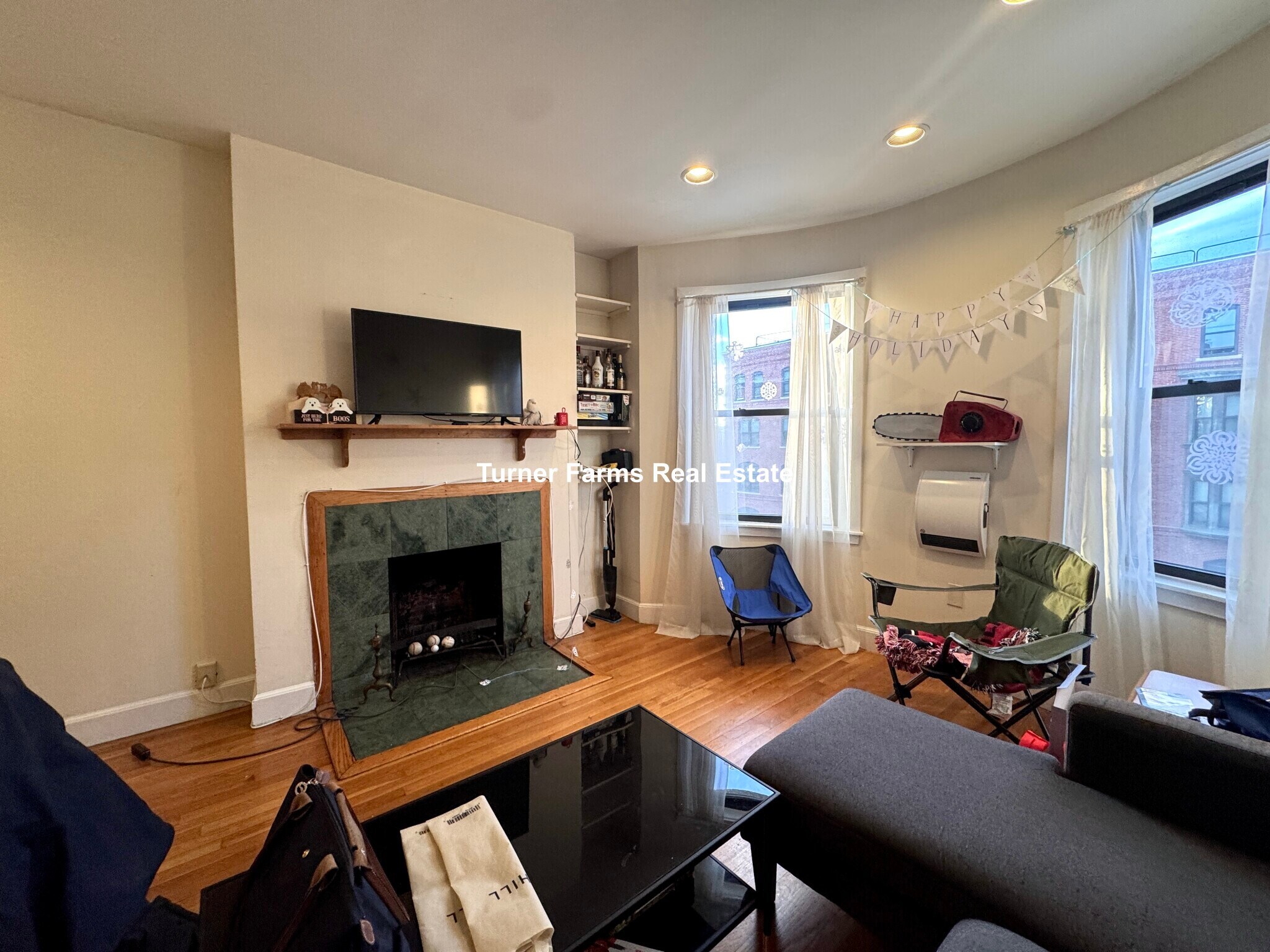 Building Photo - 616 Columbus Ave