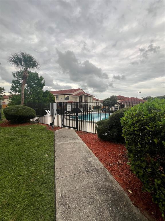 Building Photo - 6231 Yorktown Dr
