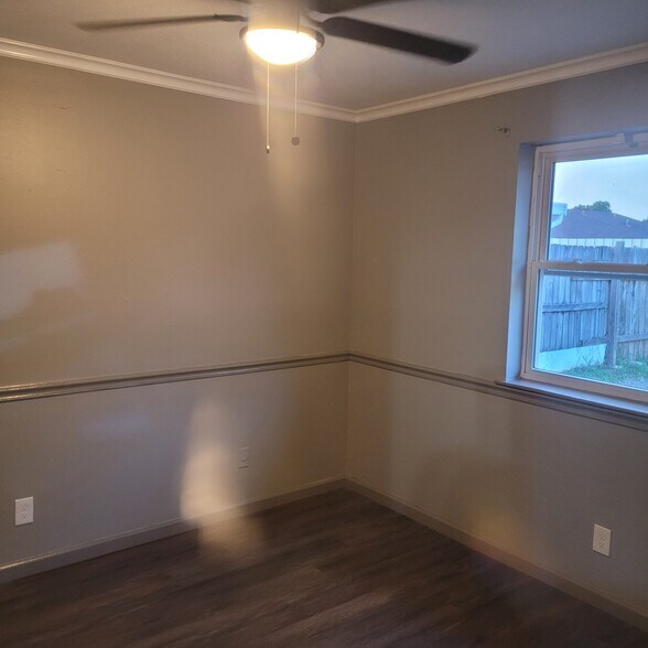 Building Photo - 7801 Unity Dr